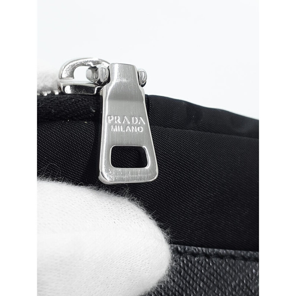 Prada ReEdition 2005 Saffiano Leather Chain Shoulder Bag Black - Picture 5 of 9